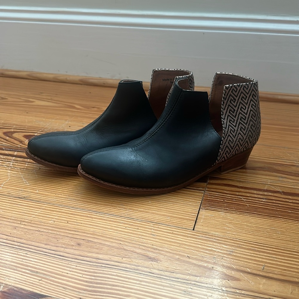 The Root Collective black ankle boots-hardly worn- size 10